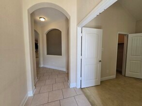 12111 Coxs Alley in San Antonio, TX - Building Photo - Building Photo