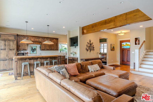 5903 Tellefson Rd in Culver City, CA - Building Photo - Building Photo