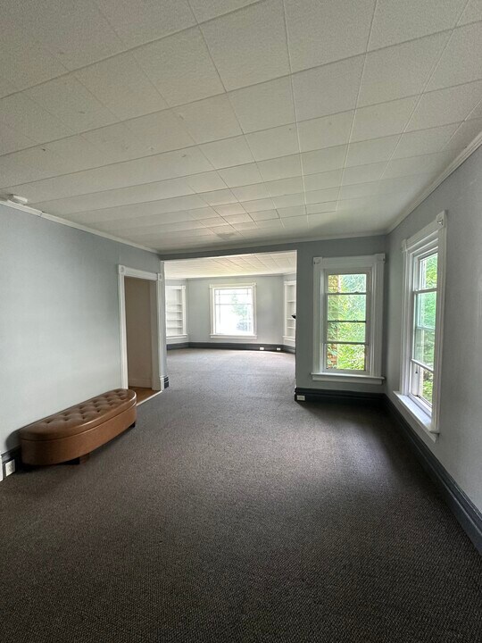 1608 Main St, Unit Lower Apartment in Stevens Point, WI - Foto de edificio