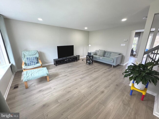 10507 Prairie Landing Terrace in North Potomac, MD - Foto de edificio - Building Photo