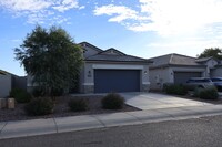 4737 W Nutmeg Ave in Coolidge, AZ - Foto de edificio - Building Photo