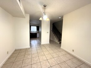 1330 N Perry Ave in Wichita, KS - Building Photo - Building Photo