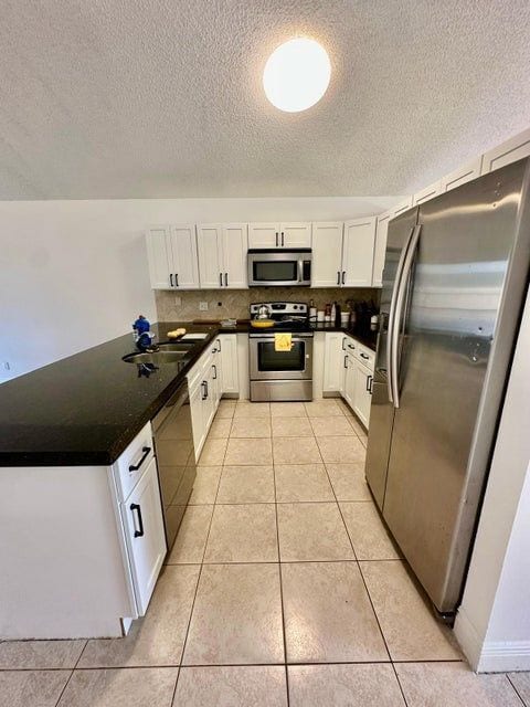 22449 Middletown Dr in Boca Raton, FL - Building Photo - Building Photo