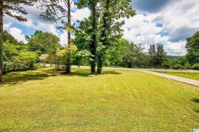 7823 Happy Hollow Rd in Trussville, AL - Building Photo - Building Photo