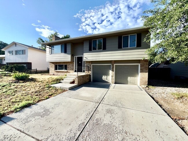 property at 2945 Del Rey Plaza