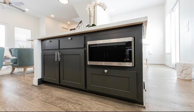 property at 2718 McGowen St