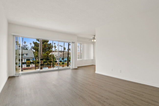 918 4th Street in Santa Monica - steps to ... in Santa Monica, CA - Building Photo - Building Photo