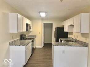 4946 Lewiston Dr in Indianapolis, IN - Building Photo - Building Photo