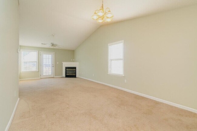 1712 Summerwoods Ln in Griffin, GA - Building Photo - Building Photo