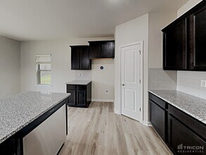 130 Spring Knoll Dr in Charlotte, NC - Building Photo - Building Photo