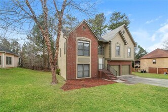 3423 N Cook Rd in Powder Springs, GA - Building Photo - Building Photo