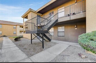 3135 S Mojave Rd in Las Vegas, NV - Building Photo - Building Photo