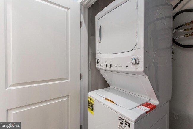 1318 S Broad St in Philadelphia, PA - Building Photo - Building Photo