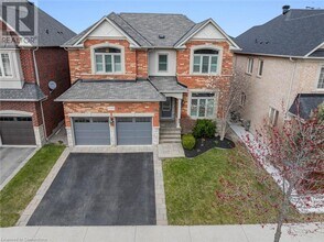 3349 Cline St in Burlington, ON - Building Photo - Building Photo