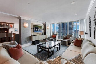 1 N Fort Lauderdale Beach Blvd in Fort Lauderdale, FL - Building Photo - Building Photo
