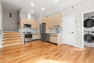 108 Fleming Ave, Unit 1 in Newark, NJ - Foto de edificio - Building Photo