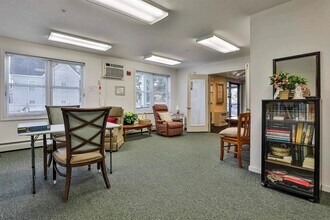 15 Lovell St in Nashua, NH - Building Photo - Building Photo