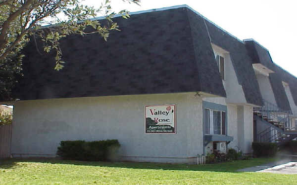 Olive Apartments in Fontana, CA - Building Photo - Building Photo