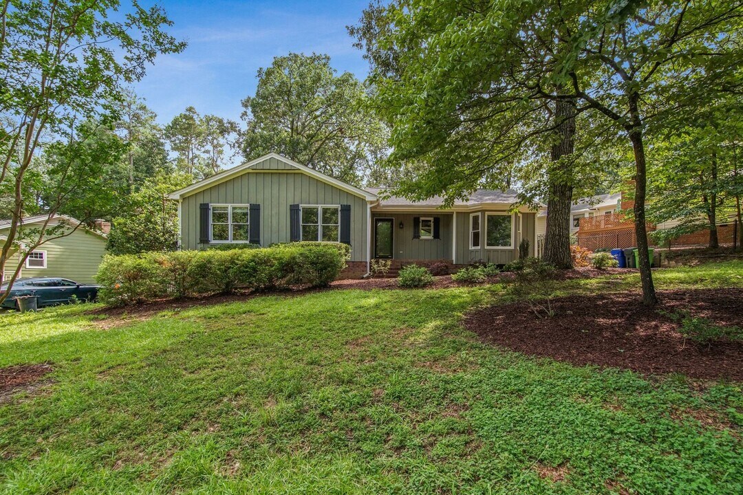 7445 Deer Track Dr in Raleigh, NC - Building Photo