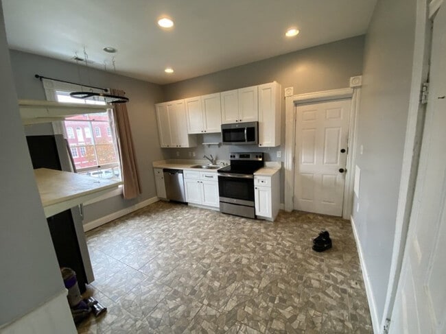 property at 2208 Venable St