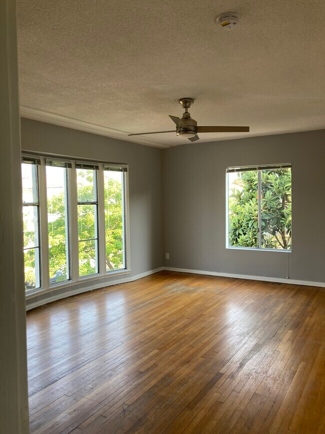 314 N Ogden Dr in Los Angeles, CA - Building Photo - Building Photo