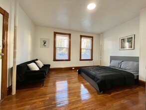 200 Highland St, Unit 1 in Boston, MA - Building Photo - Building Photo