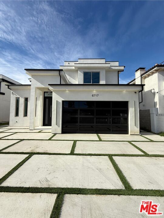 property at 6717 Sunnyslope Ave