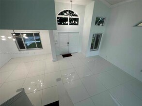 2611 Regalia Way in Hollywood, FL - Building Photo - Building Photo