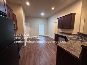 338 Ivy Hills Cir in Calera, AL - Building Photo - Building Photo