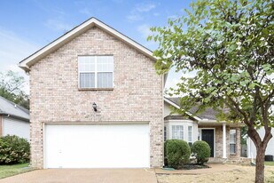 3308 Milbridge Dr in Nashville, TN - Building Photo