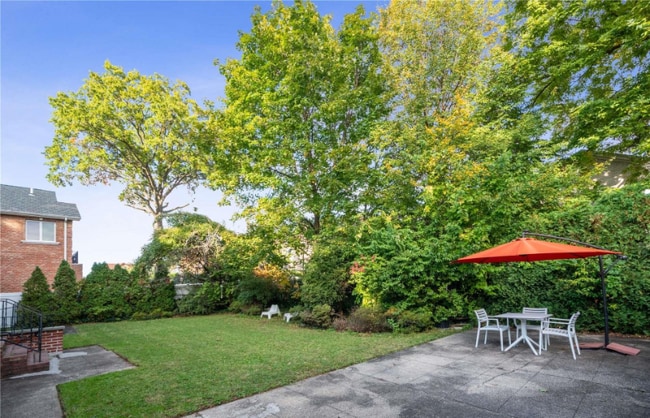 29-33-2212 212th St in Queens, NY - Building Photo - Building Photo