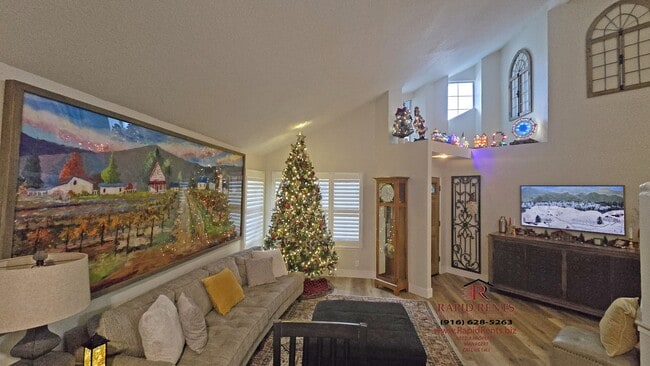 8358 Triad Cir in Sacramento, CA - Building Photo - Building Photo