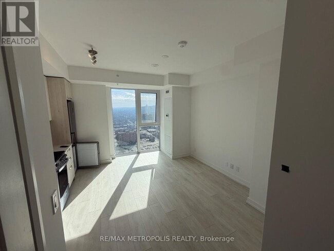 75 James St S in Hamilton, ON - Building Photo - Building Photo