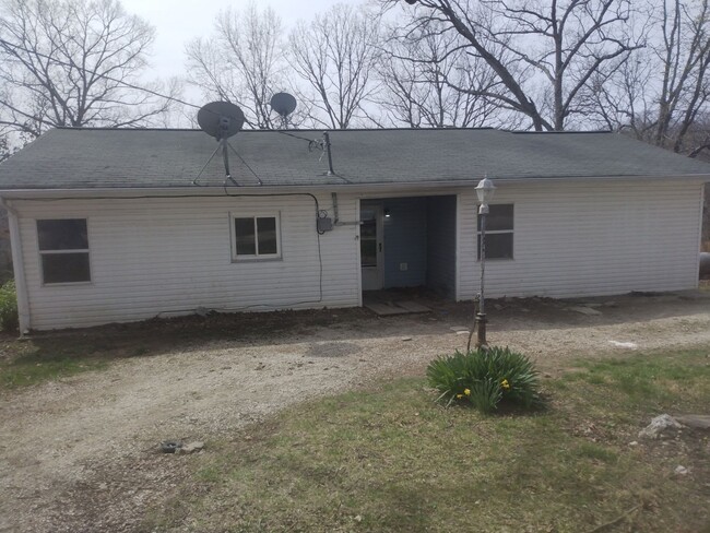 property at 842 White Rd