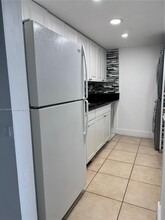 5033 NW 7th St in Miami, FL - Building Photo - Building Photo
