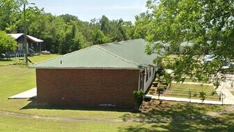 40 AL-130 in Louisville, AL - Building Photo