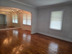 204 19th Ave in Moline, IL - Building Photo - Building Photo