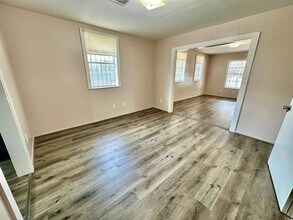 305 N Live Oak St in Houston, TX - Building Photo - Building Photo