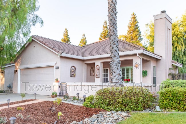 3826 Saintsbury Dr in Sacramento, CA - Building Photo - Building Photo