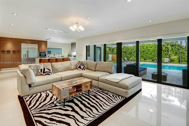 property at 555 SW 27th Rd