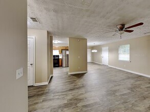 105 Whitehead Dr in Covington, GA - Building Photo - Building Photo