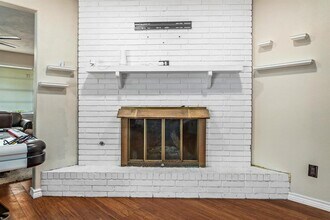 1385 Howell St in Beaumont, TX - Building Photo - Building Photo