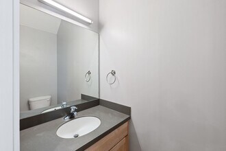 4475 Rainbow Blvd in Kansas City, KS - Building Photo - Building Photo