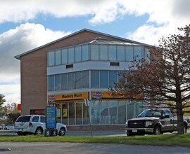 155 Riverglen Dr in Georgina, ON - Building Photo - Building Photo