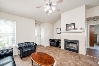 2408 Elara Dr in Austin, TX - Building Photo - Building Photo