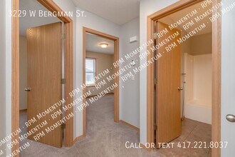 3229 W Bergman St in Springfield, MO - Building Photo - Building Photo