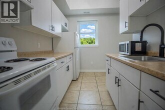 416 Lincoln Rd in Windsor, ON - Building Photo - Building Photo