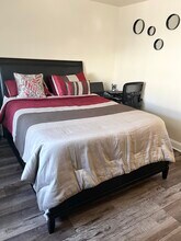 5706 Fair Ave, Unit 102 in North Hollywood, CA - Building Photo - Building Photo