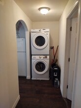 235 N Hidalgo Ave in New Braunfels, TX - Building Photo - Building Photo