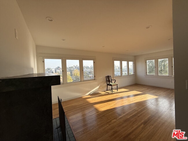 838 N La Fayette Park Pl in Los Angeles, CA - Building Photo - Building Photo